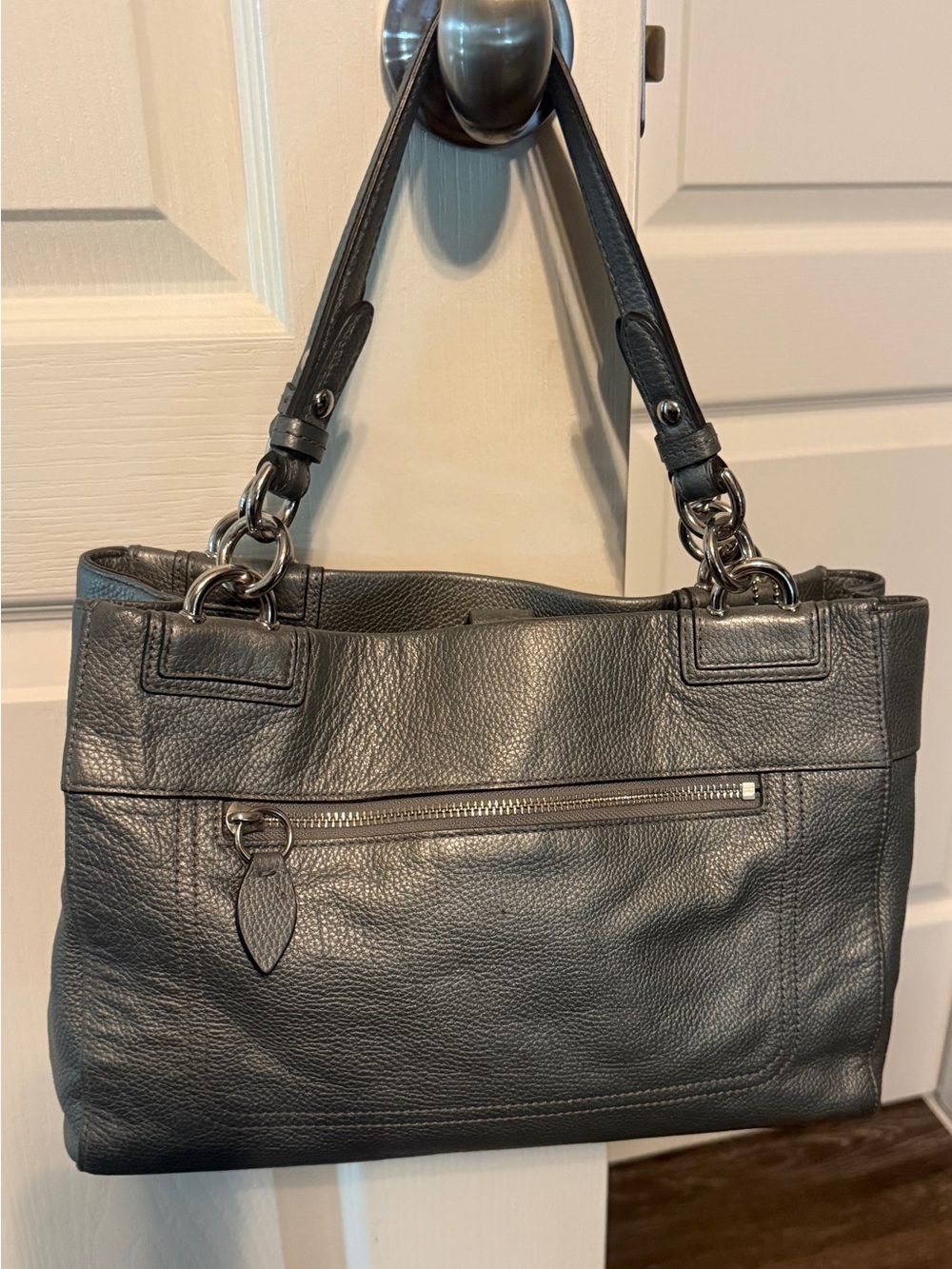 Classic Gray Leather Tote Bag - Picture 2 of 11